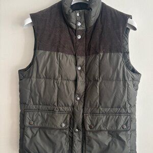 Banana Republic Green Nylon Down Vest Corduroy Trim, Snap Button, Zipper S-M